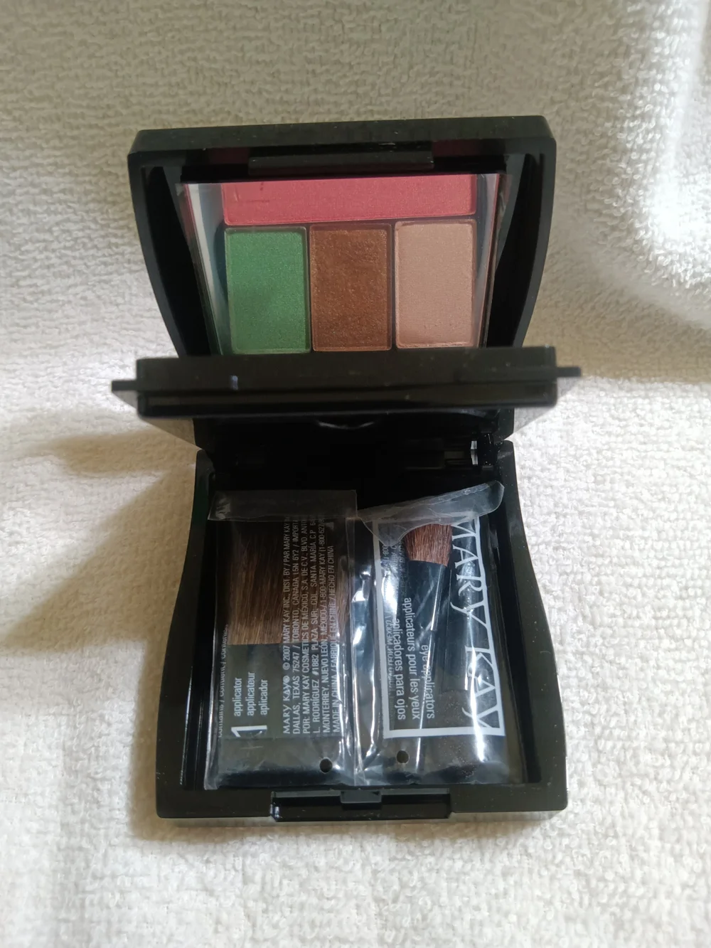 Mary Kay  Petite Palette Pink Blush with Green, Brown & Champagne Eyeshadows